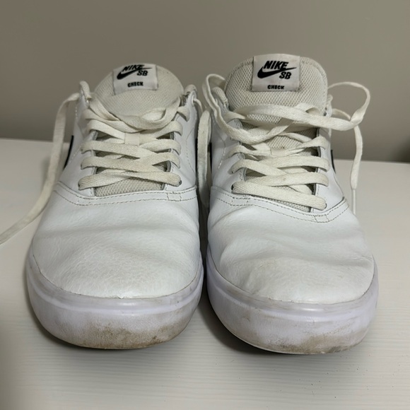 Nike Other - MEN'S NIKE SB CHARGE SNEAKERS